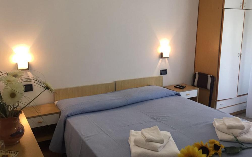 B&B Hotel Lucciola Cattolica Bagian luar foto