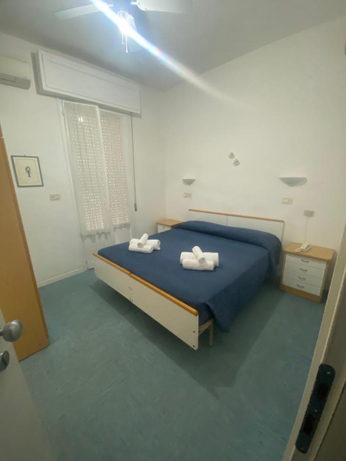 B&B Hotel Lucciola Cattolica Bagian luar foto