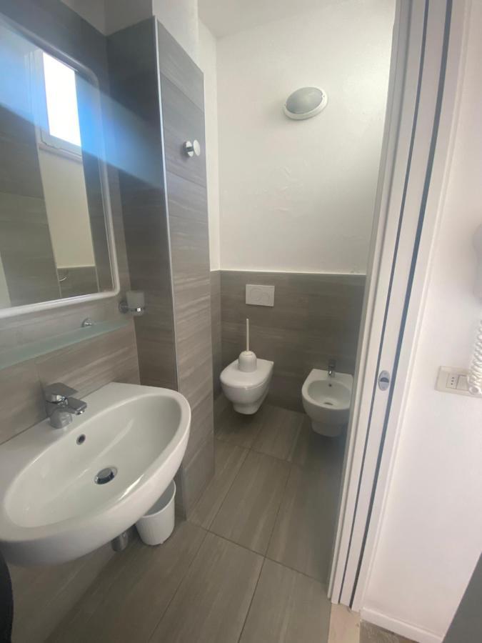 B&B Hotel Lucciola Cattolica Bagian luar foto